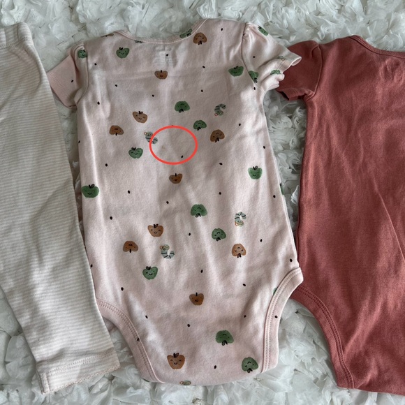 Baby 3-Piece Apple Little Character Set SIZE 18 MONTHS - Picture 8 of 15